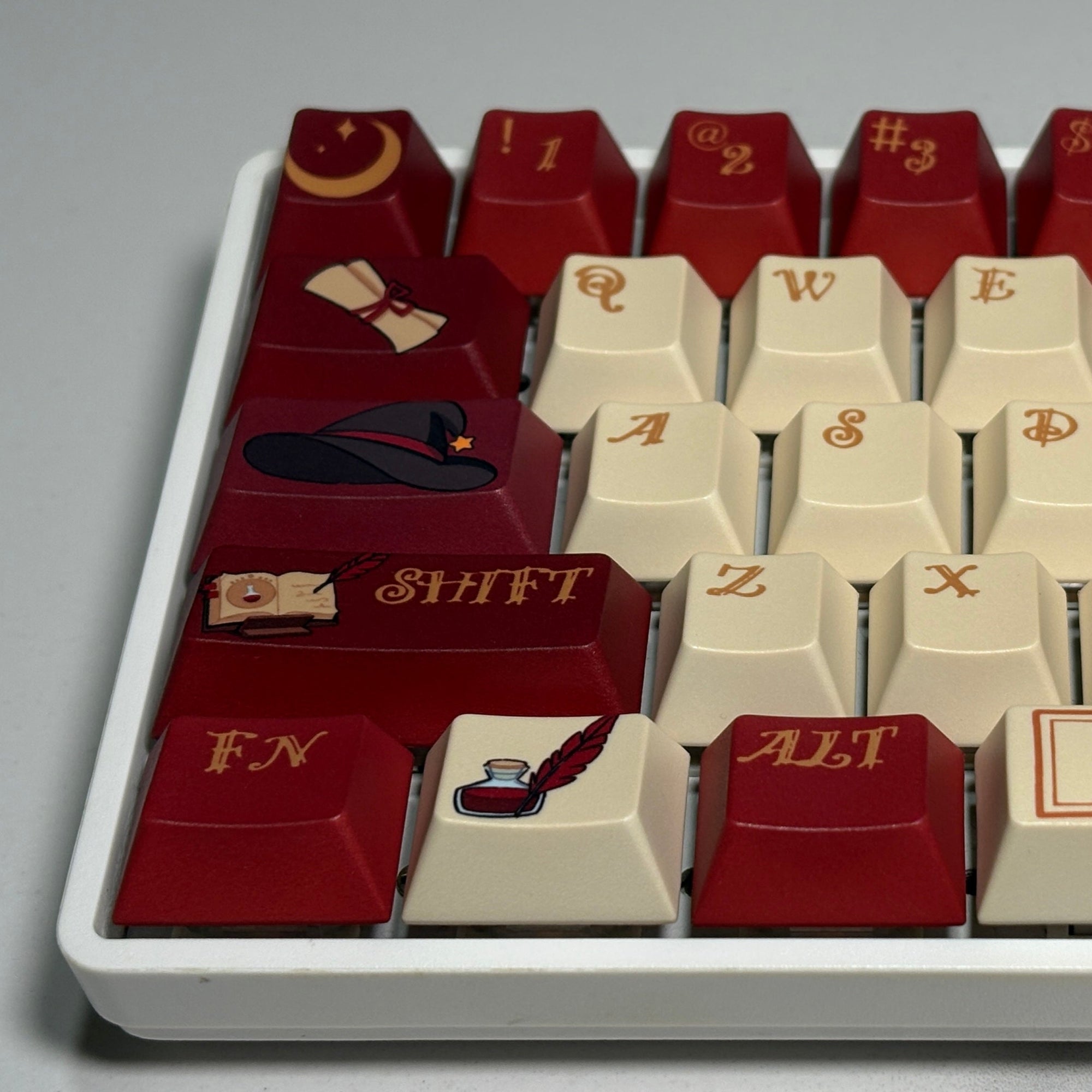 Harry Potter – Gryffindor House Keycap (Cherry Profile | 108-key)