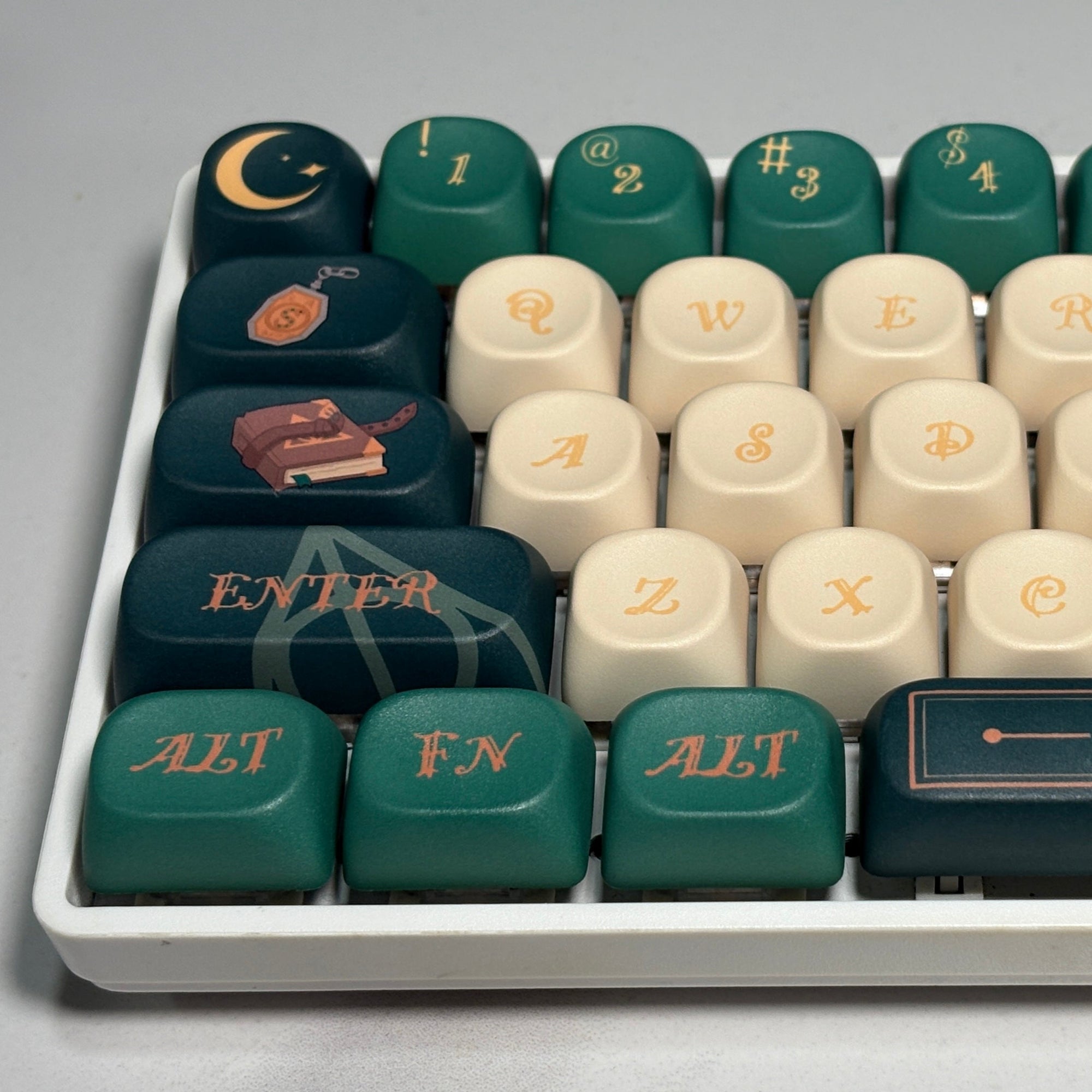 Harry Potter – Slytherin House Keycap (MOA Profile | 108-key)