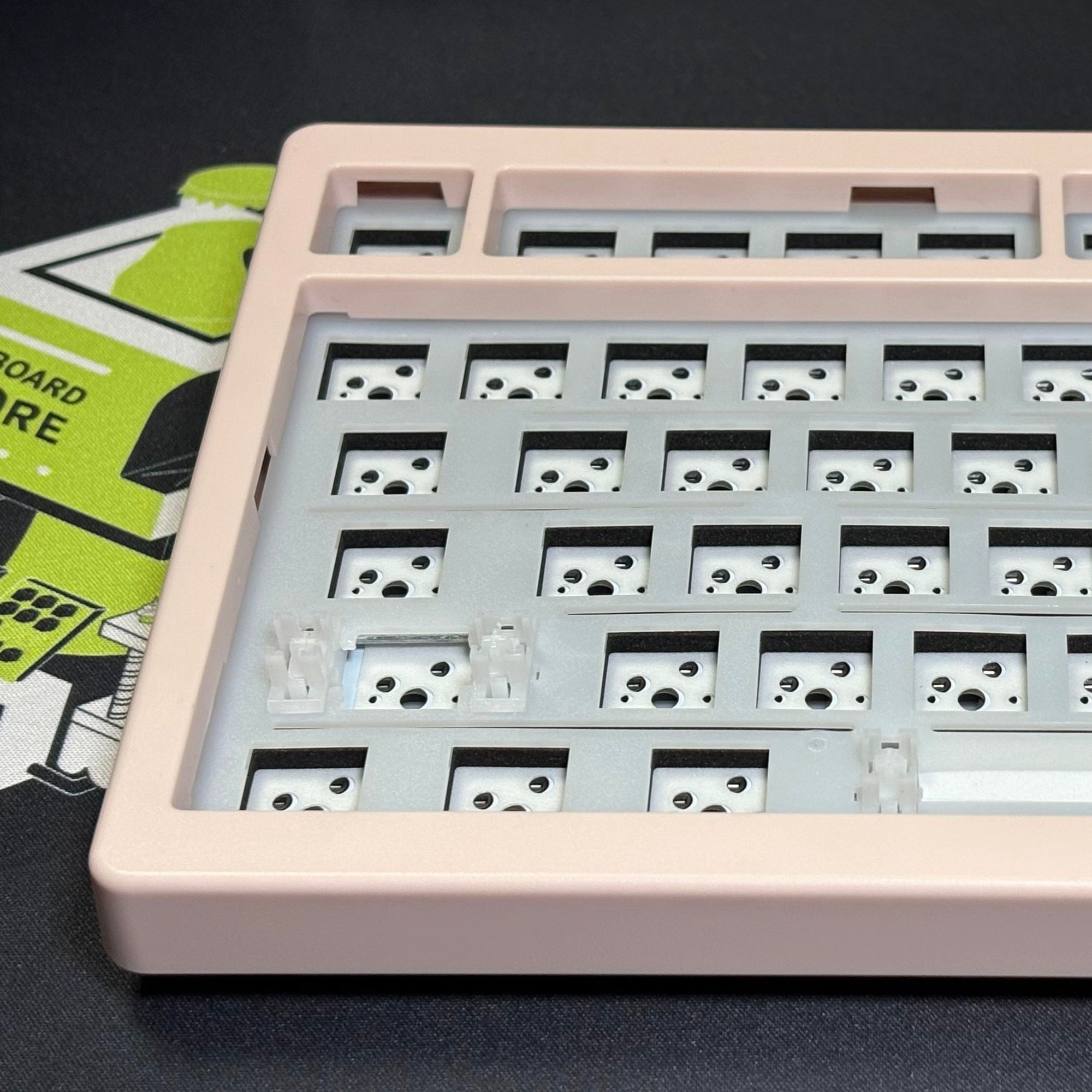 Maorbeng M99 (99 Keys | Tri-Mode | Full Size)